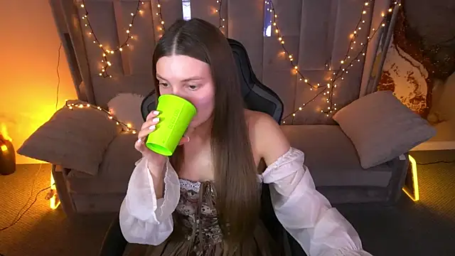 Snapshot of AshleyBaie chatting on April 2026 01:17:02 PM AshleyBaie online show from April 2026 01:17:02 PM