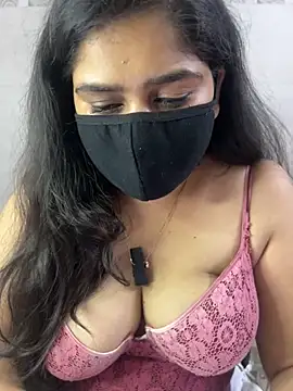 sarasofiaa  online show from June 2026 05:39:02 PM