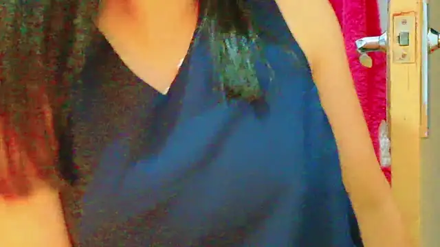 Snapshot of MojaditPussy chatting on April 2026 11:15:01 AM MojaditPussy online show from April 2026 11:15:01 AM