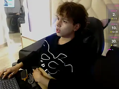 Snapshot of Elian_tay chatting on April 2026 11:26:02 AM Elian tay online show from April 2026 11:26:02 AM