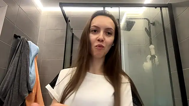 Snapshot of BrandyNorthcott chatting on April 2026 02:33:02 AM BrandyNorthcott online show from April 2026 02:33:02 AM