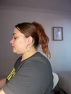 Snapshot of ziara_white chatting on April 2026 08:25:02 PM ziara white online show from April 2026 08:25:02 PM