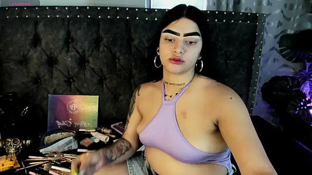 Snapshot of Amira_Leylaa chatting on April 2026 06:58:02 PM Amira Leylaa online show from April 2026 06:58:02 PM