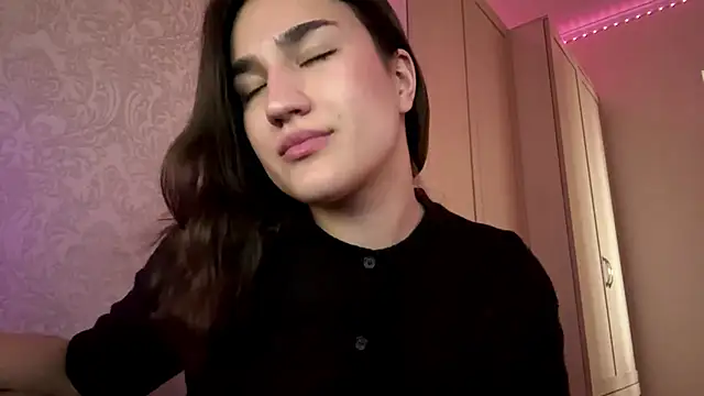 Mary Nitherson online show from April 2026 09:26:02 AM