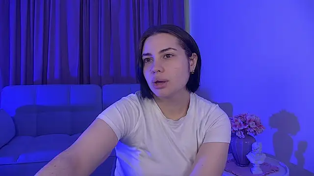 Snapshot of AdrianaToress chatting on May 2026 05:13:02 AM AdrianaToress online show from May 2026 05:13:02 AM