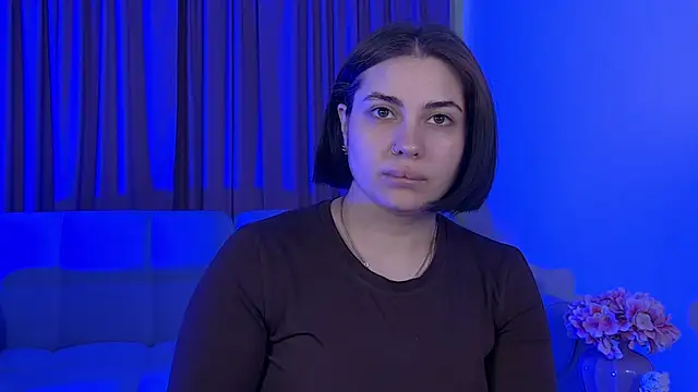 Snapshot of AdrianaToress chatting on May 2026 05:25:01 AM AdrianaToress online show from May 2026 05:25:01 AM