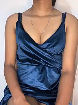 Snapshot of simran-cam chatting on April 2026 07:36:01 PM simran-cam online show from April 2026 07:36:01 PM