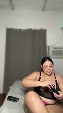 Snapshot of Natthalia chatting on May 2026 07:30:01 PM Natthalia online show from May 2026 07:30:01 PM
