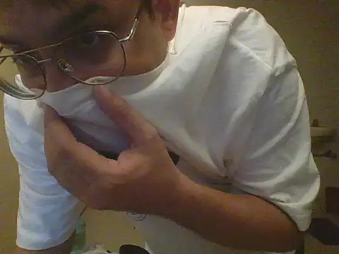 Snapshot of billboyhoney chatting on April 2026 12:11:02 PM billboyhoney online show from April 2026 12:11:02 PM