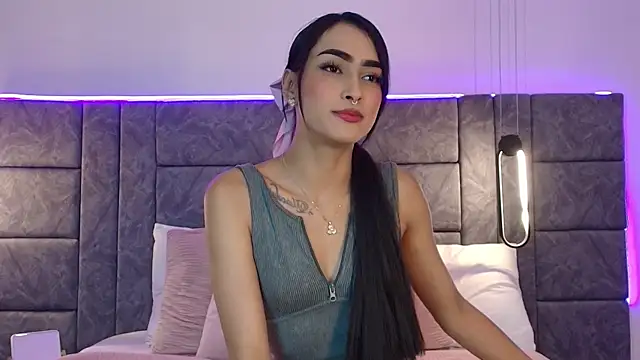 Snapshot of dhalia_lux_ chatting on July 2026 11:56:01 PM dhalia lux online show from July 2026 11:56:01 PM
