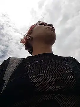 Snapshot of Mia_0-4 chatting on April 2026 04:34:01 PM Mia 0-4 online show from April 2026 04:34:01 PM