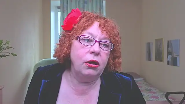 Snapshot of Fara_Flutte chatting on April 2026 08:12:01 AM Fara Flutte online show from April 2026 08:12:01 AM