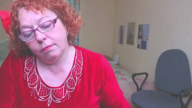 Snapshot of Fara_Flutte chatting on May 2026 05:12:01 AM Fara Flutte online show from May 2026 05:12:01 AM