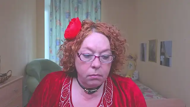 Snapshot of Fara_Flutte chatting on May 2026 05:04:01 AM Fara Flutte online show from May 2026 05:04:01 AM