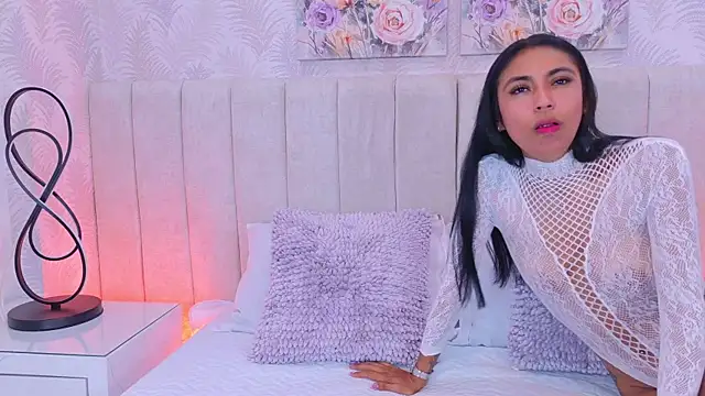 Snapshot of VegaSara chatting on July 2026 07:52:02 PM VegaSara online show from July 2026 07:52:02 PM