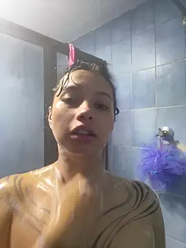 Dreanaa online show from April 2026 07:40:02 PM