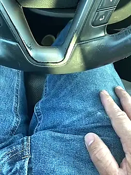 Snapshot of nerofu84 chatting on April 2026 12:10:01 PM nerofu84 online show from April 2026 12:10:01 PM