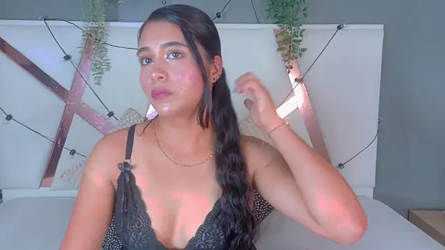 Snapshot of LeslyTaylor_ chatting on April 2026 07:41:01 PM LeslyTaylor online show from April 2026 07:41:01 PM