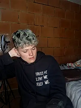 Snapshot of Megan-c chatting on April 2026 04:06:02 AM Megan-c online show from April 2026 04:06:02 AM