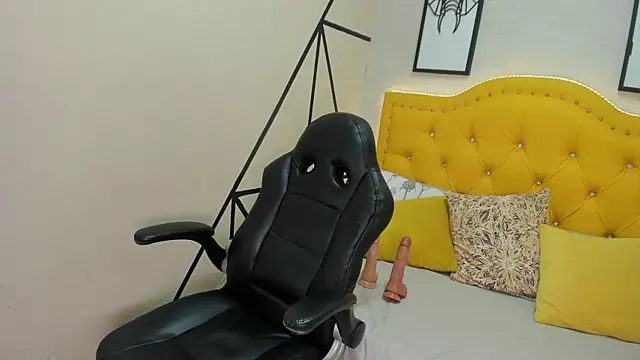 Snapshot of Christy_Copers chatting on April 2026 08:25:02 PM Christy Copers online show from April 2026 08:25:02 PM