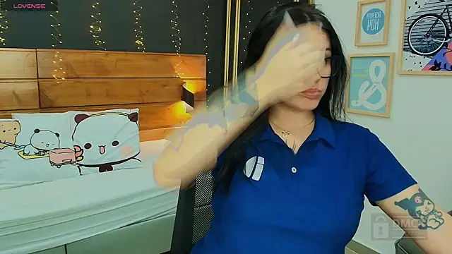 aria bloomer online show from April 2026 06:56:02 PM