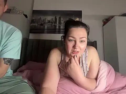 JASABELLEJULIAN online show from April 2026 01:32:01 AM