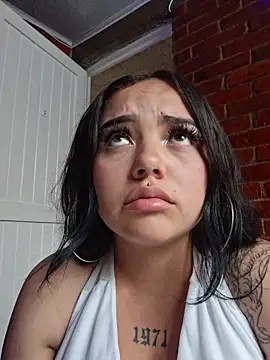 Kitty 79 online show from April 2026 08:25:02 PM