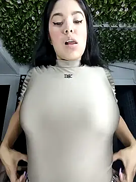 BrendaBloom  online show from April 2026 02:12:02 AM