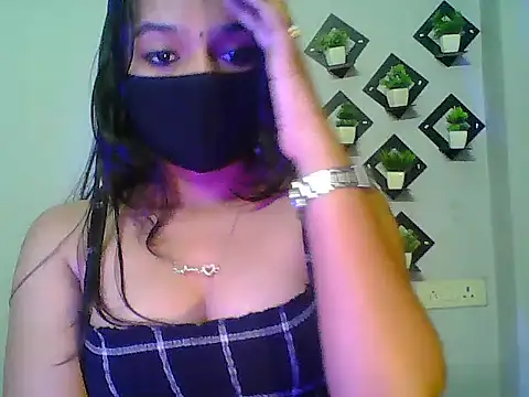 Saxy Mony002 online show from July 2026 02:46:01 PM