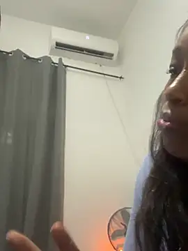 Snapshot of browniee777 chatting on June 2026 11:37:01 PM browniee777 online show from June 2026 11:37:01 PM