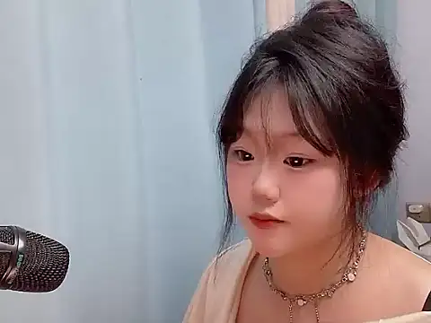 Snapshot of Lilababy00 chatting on April 2026 01:00:02 AM Lilababy00 online show from April 2026 01:00:02 AM