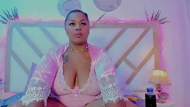 Nikita Glam online show from April 2026 01:14:02 PM