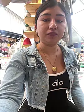 Snapshot of mariana-0306 chatting on April 2026 04:33:02 PM mariana-0306 online show from April 2026 04:33:02 PM