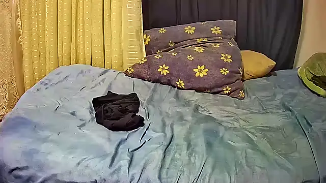 Snapshot of Rikabbe chatting on April 2026 05:14:01 AM Rikabbe online show from April 2026 05:14:01 AM