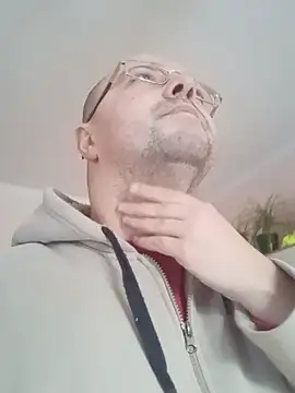 Luceriusbigass online show from December 2024 07:40:02 AM