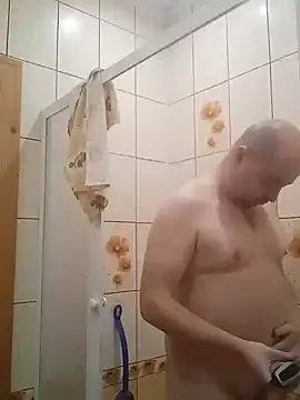 Luceriusbigass online show from February 2025 06:01:01 PM