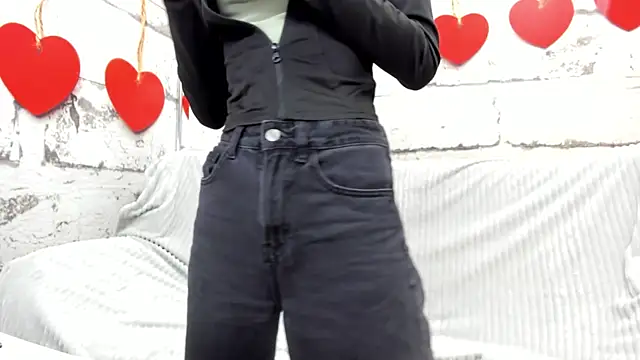 hii elle online show from April 2026 08:24:01 AM