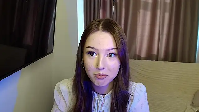 silver girl online show from April 2026 01:39:01 AM