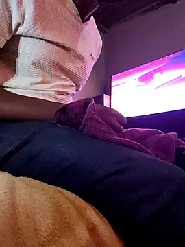 Snapshot of Ysae37 chatting on April 2026 10:22:02 AM Ysae37 online show from April 2026 10:22:02 AM