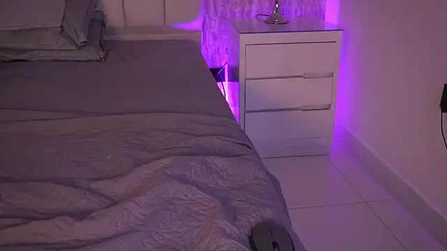 Snapshot of anne_bb chatting on April 2026 07:58:02 PM anne bb online show from April 2026 07:58:02 PM