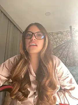 Snapshot of Ambar_Zaf chatting on May 2026 12:02:01 PM Ambar Zaf online show from May 2026 12:02:01 PM