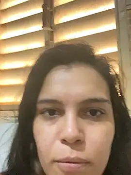 Freya1104 online show from April 2026 06:11:02 PM