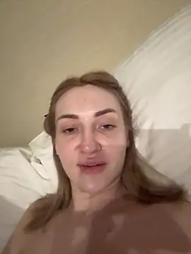 Snapshot of lovencat chatting on April 2026 10:20:01 PM lovencat online show from April 2026 10:20:01 PM