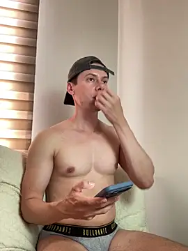 Joohny fox online show from April 2026 04:03:01 PM