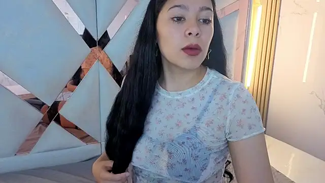 Snapshot of danay_tp chatting on April 2026 08:03:01 PM danay tp online show from April 2026 08:03:01 PM