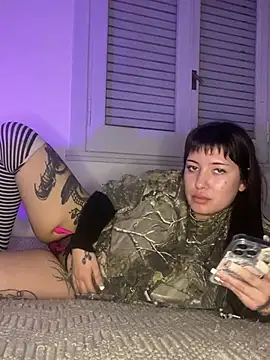 Snapshot of cherryxxox chatting on July 2026 04:14:02 AM cherryxxox online show from July 2026 04:14:02 AM