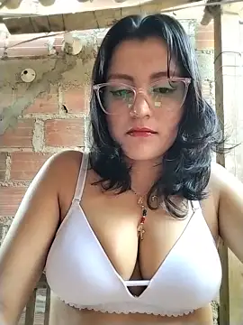 Snapshot of sienna_elara chatting on July 2026 11:49:02 AM sienna elara online show from July 2026 11:49:02 AM