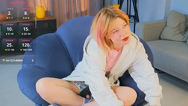 Snapshot of JerricaEtter chatting on April 2026 03:24:01 AM JerricaEtter online show from April 2026 03:24:01 AM