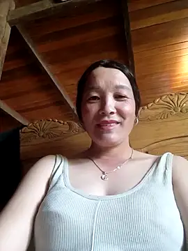 Snapshot of vanlucky2 chatting on April 2026 09:14:02 AM vanlucky2 online show from April 2026 09:14:02 AM