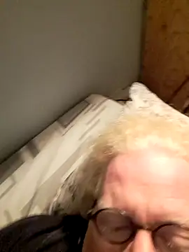 ChrisMtl83 online show from April 2026 06:25:02 AM